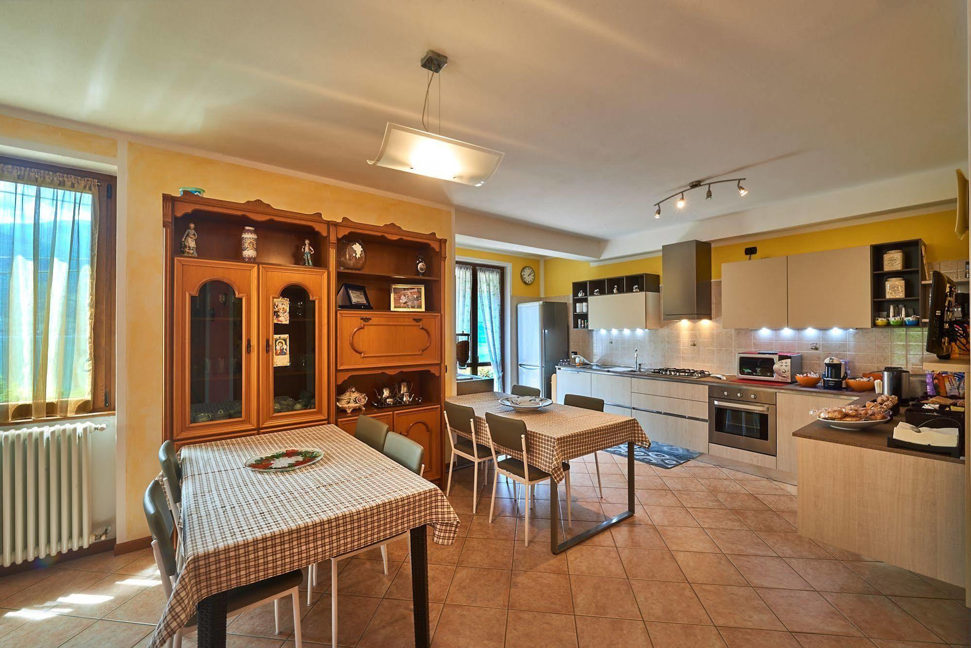 B&B-Foresteria Casa Della Musica Lake Como แมนเดลโล เดล ลาริโอ ภายนอก รูปภาพ